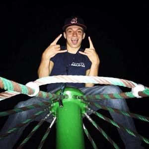 Meet your Posher, Mitchell